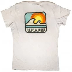 Reef & Reel Women's Beach Vibes Scoop Neck T-shirt